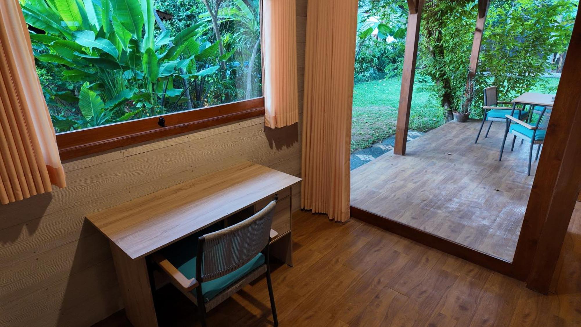 Private Joglo In Heart Of Villa